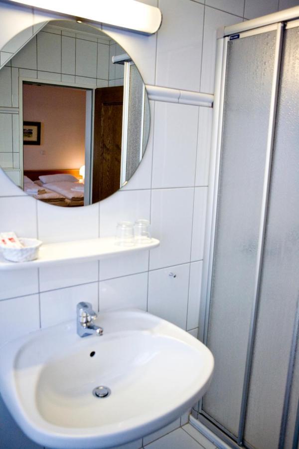 Hotel Neuwarft Dagebuell Bilik gambar